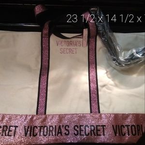 VICTORIA SECRET OVERNIGHT BAG
